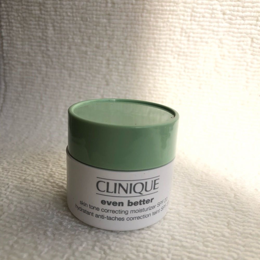 Clinique Even Better Skin Tone Correcting Moisturizer SPF 20 .5 Oz./15 ml